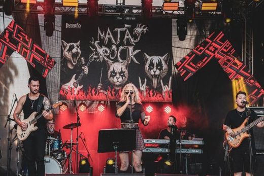 Encontro de gerações e muito som marcam o Matão Rock — foto 8 de 12