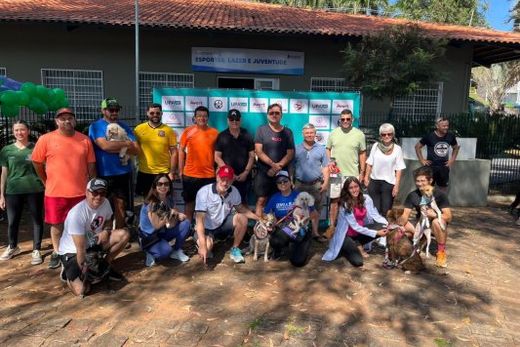 3ª Cãominhada reúne público e cães no Parque Ecológico — foto 6 de 8