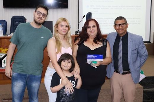 Câmara concede homenagens durante o Pequeno Expediente — foto 2 de 2