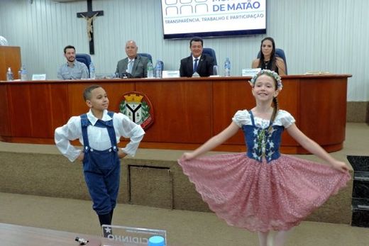 Câmara concede Honra ao Mérito ao bailarino João Pedro — foto 7 de 11