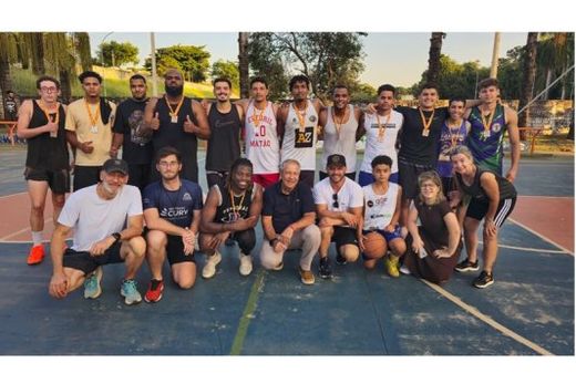 Circuito de Skate e Basquete reúne atletas e famílias — foto 3 de 5