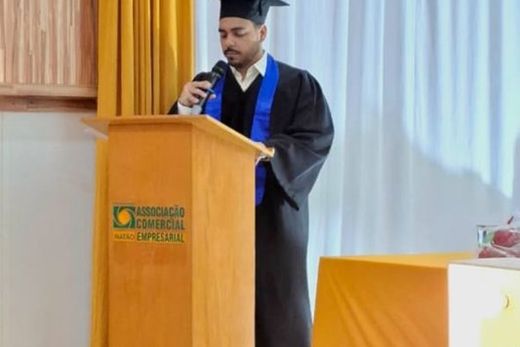 Fatec realiza colação de grau dos formandos do 1º semestre — foto 4 de 6