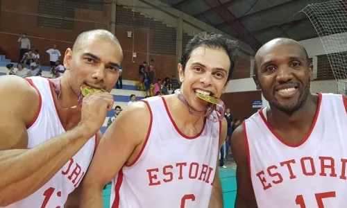 Basquete de Matão é ouro — foto 1 de 3
