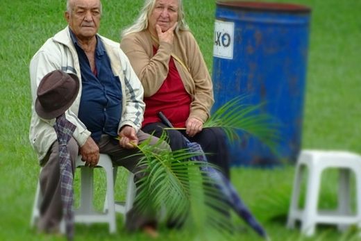 Com chuva, Procissão de Ramos reune 4 mil fiéis — foto 5 de 6