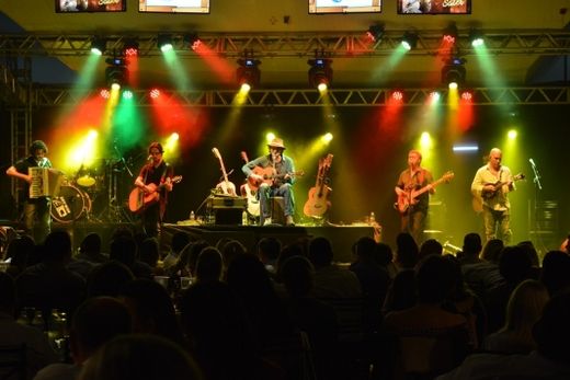 Show de Almir Sater encanta Matão (vídeo) — foto 4 de 5