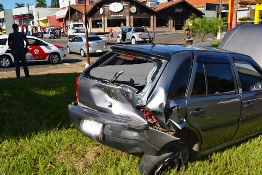 Polícia registrou acidente envolvendo três veículos — foto 5 de 7